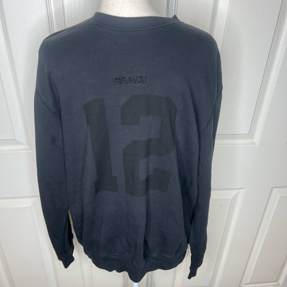 Men’s Brady Brand Black Crewneck Sweatshirt Size Small Retail $120